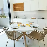 Deluxe 2 With Pool By Homing شقة *