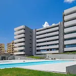 Deluxe 2 With Pool By Homing شقة