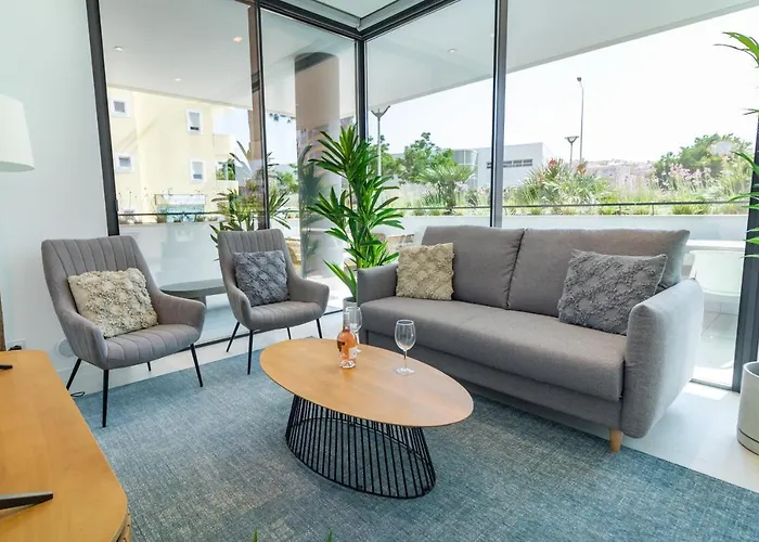 Apartament Deluxe 2 With Pool By Homing *