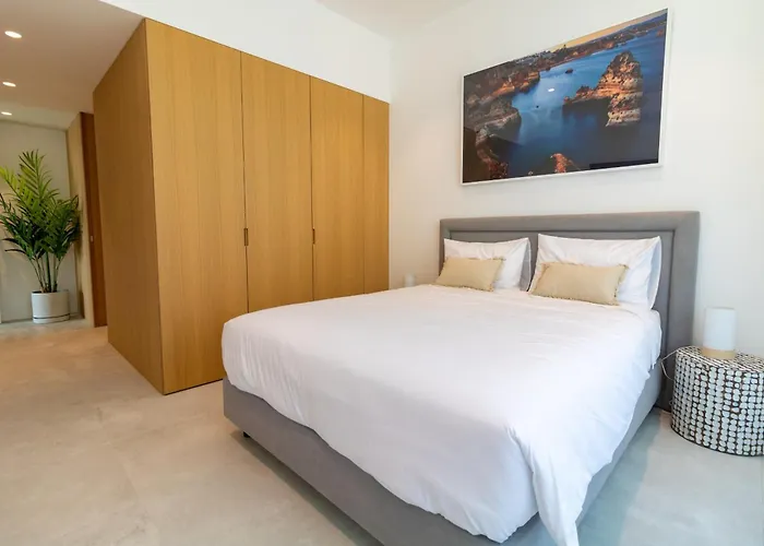 Deluxe 2 With Pool By Homing Appartamento Lagos