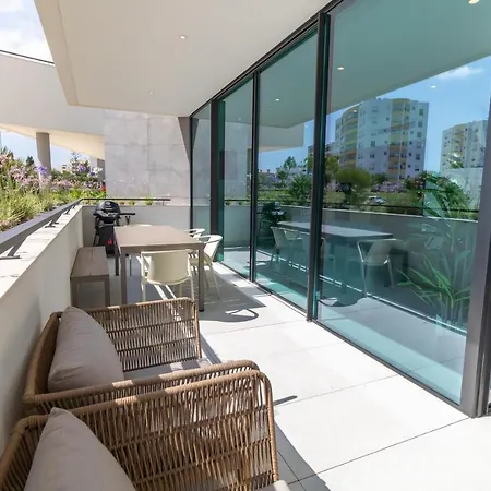 Deluxe 2 With Pool By Homing