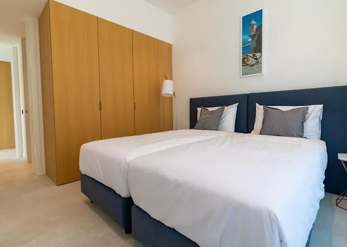 Deluxe 2 With Pool By Homing ラゴス