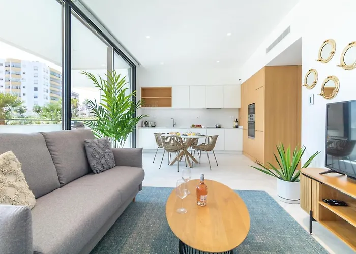 Deluxe 2 With Pool By Homing アパート