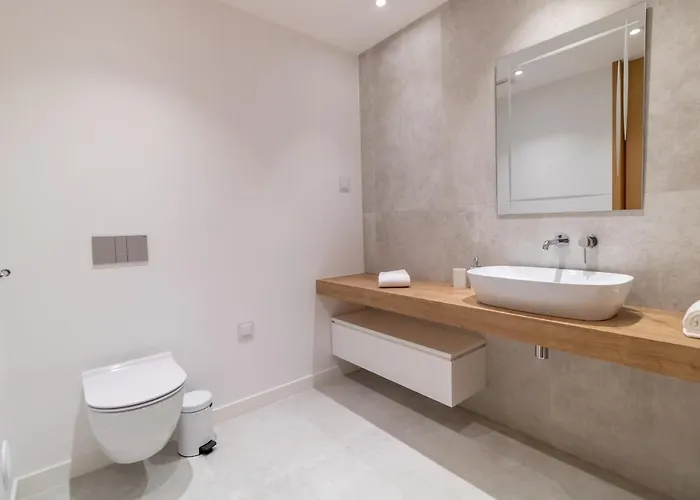 Deluxe 2 With Pool By Homing *